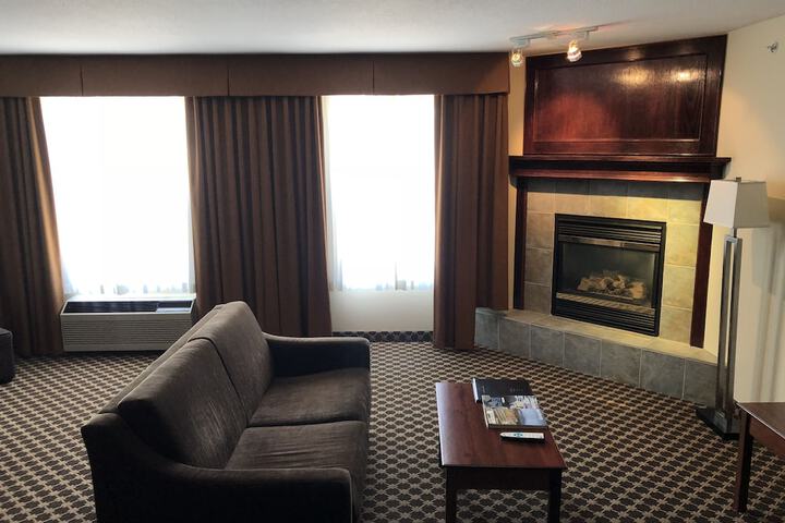 Best Western Strathmore Inn