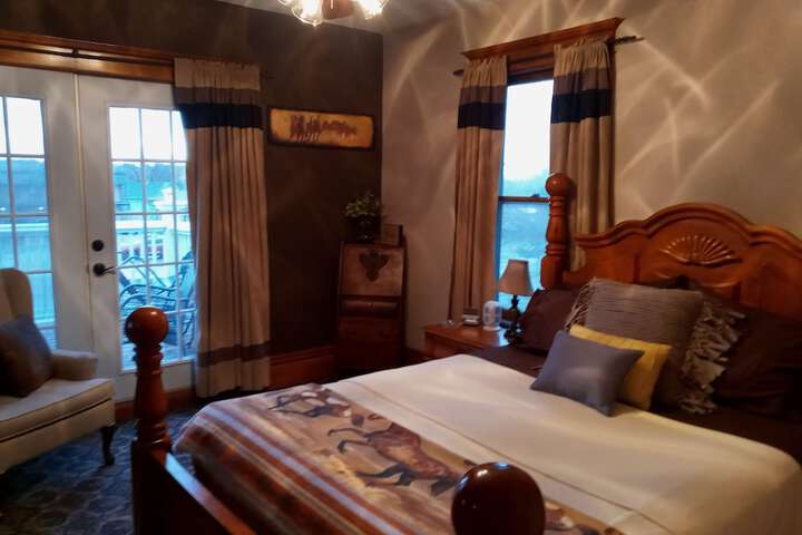 Hitching Horse Inn