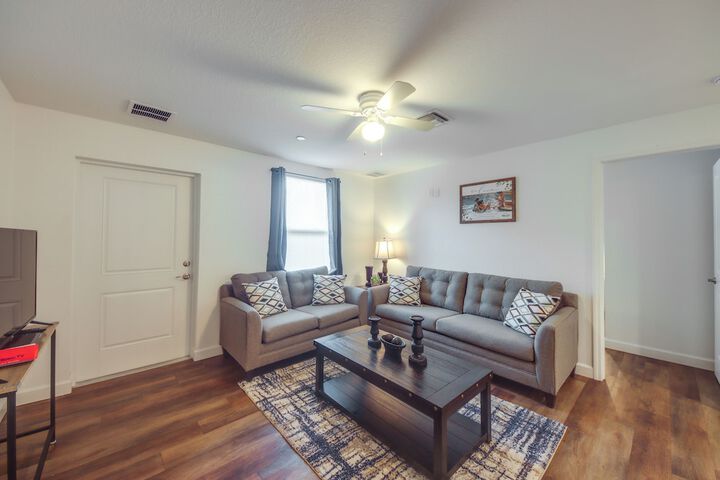 Labelle Apartment Close to Parks!