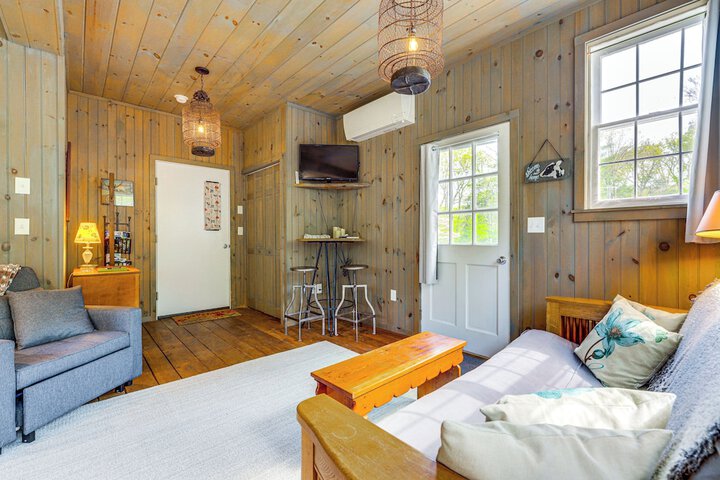 Killingly Barnyard Studio in Wine Country!
