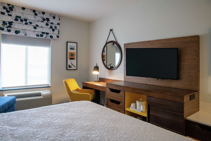 Room 30 of 66