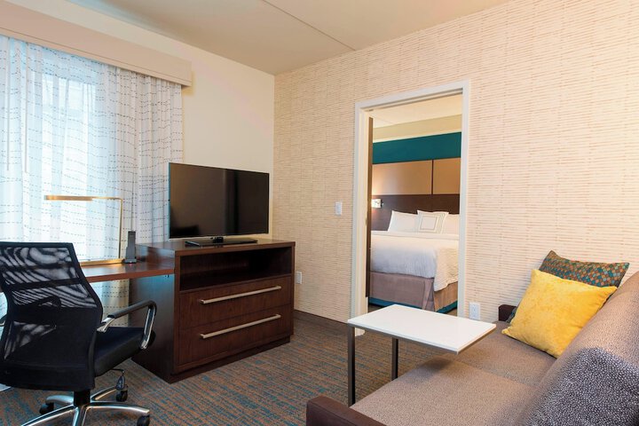 Room 37 of 53