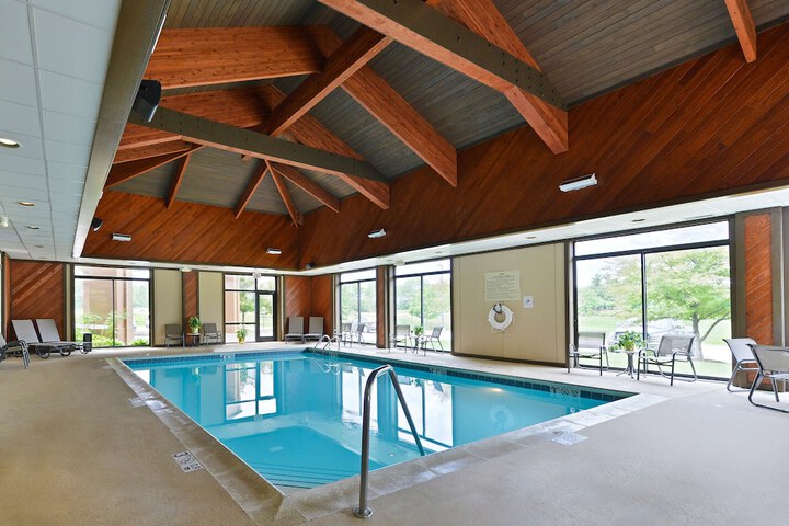 Pool 2 of 34