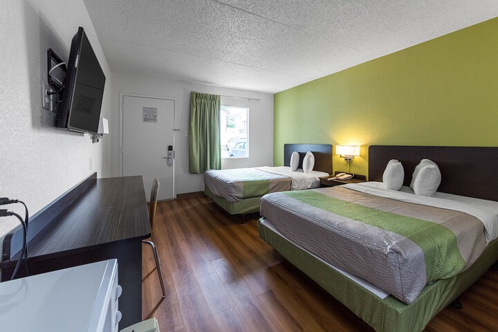 Motel 6 Warminster PA