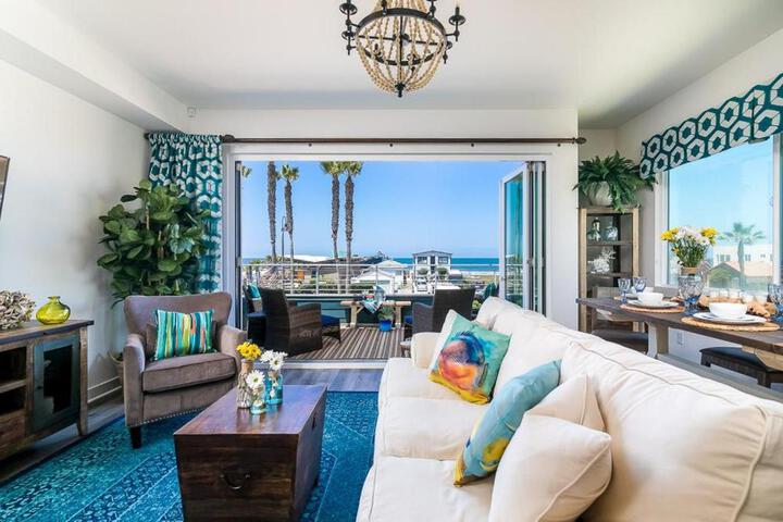 Ocean View 3 Bedrooms Condo just steps from the park, pier & water!