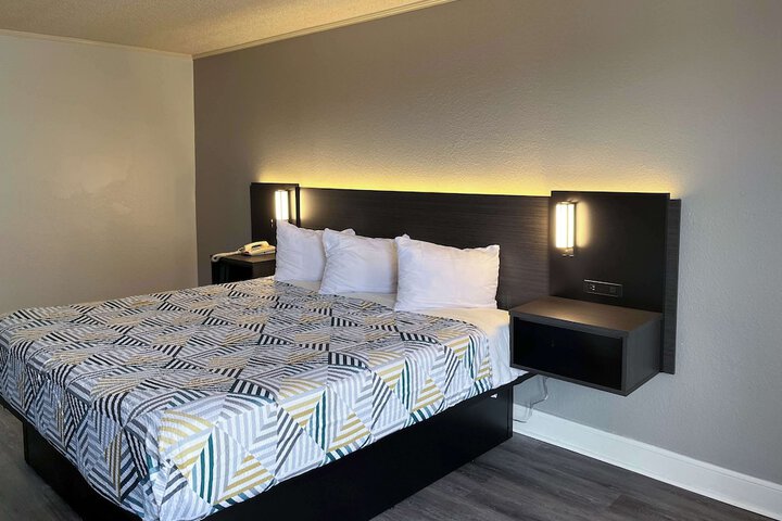 Studio 6 Suites Perry GA