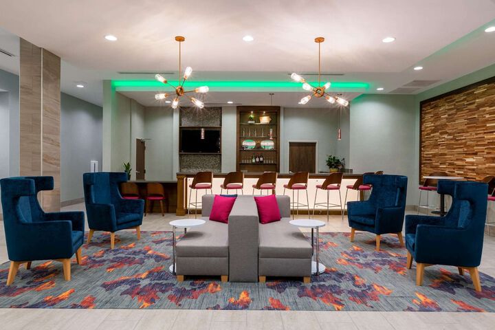 Hotel Interior 11 of 33