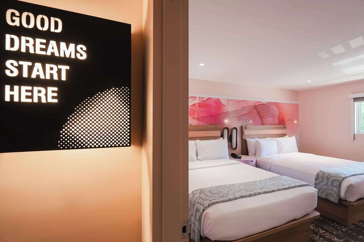 Room 29 of 47