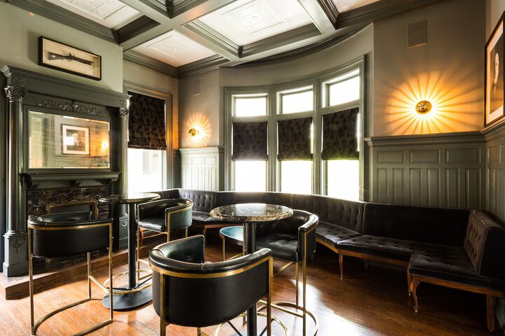 Lounge 60 of 66