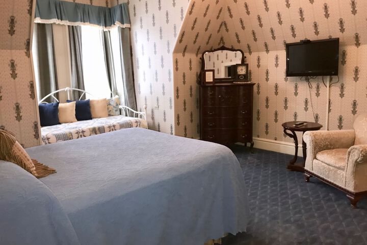 Room 63 of 94