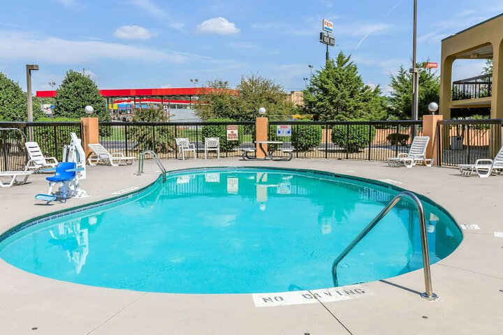 Rodeway Inn Knoxville East