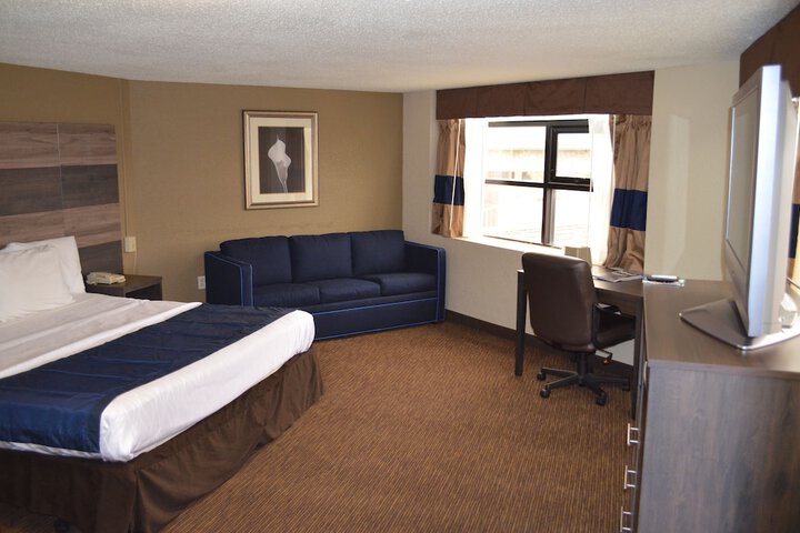 Room 3 of 20