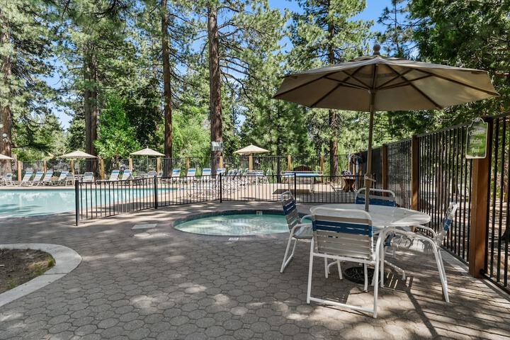 Enjoy Forest Views Retreat at Kingswood Village!