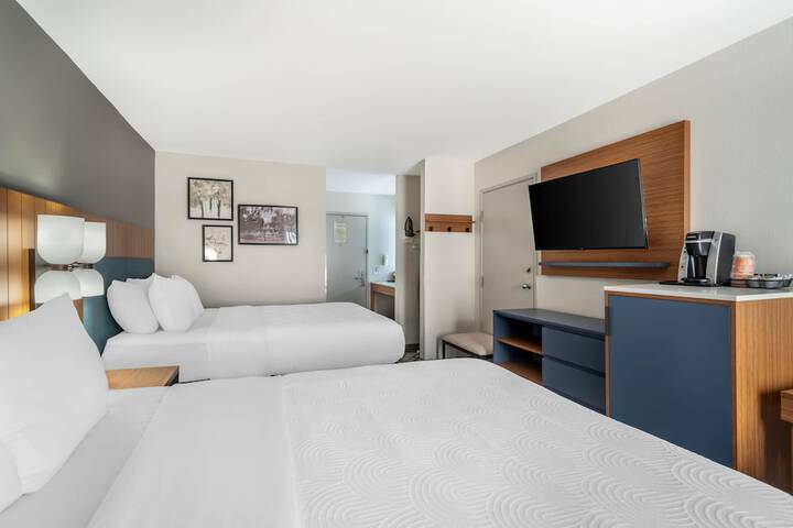 Country Inn & Suites by Radisson Shelby, NC