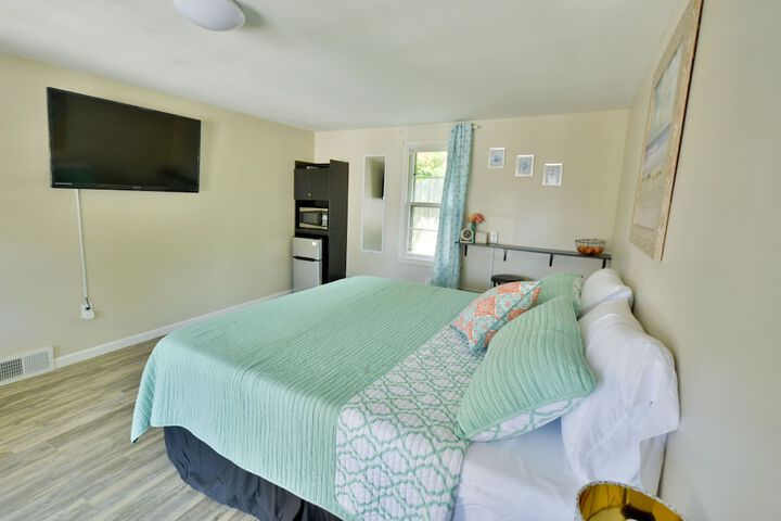 Room 6 of 38