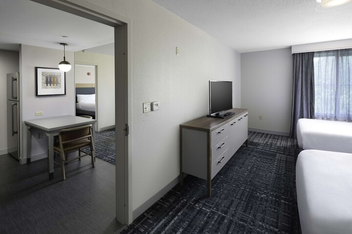 Room 19 of 28