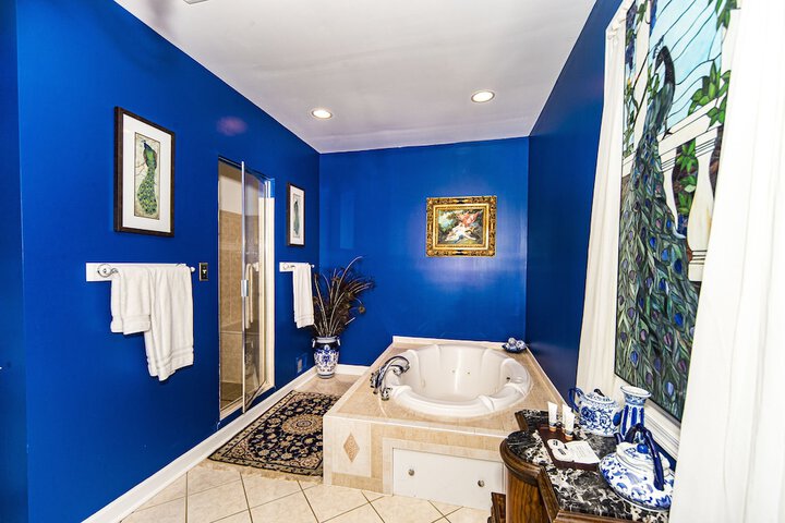 Stone Manor Boutique Inn