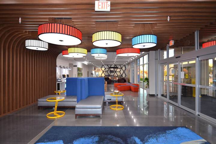 Hotel Interior 4 of 24