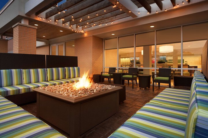 Terrace/Patio 36 of 38