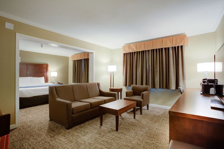 Room 12 of 50