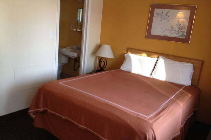 Room 48 of 50