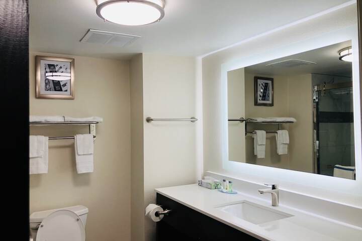 Quality Inn & Suites Lake Charles South