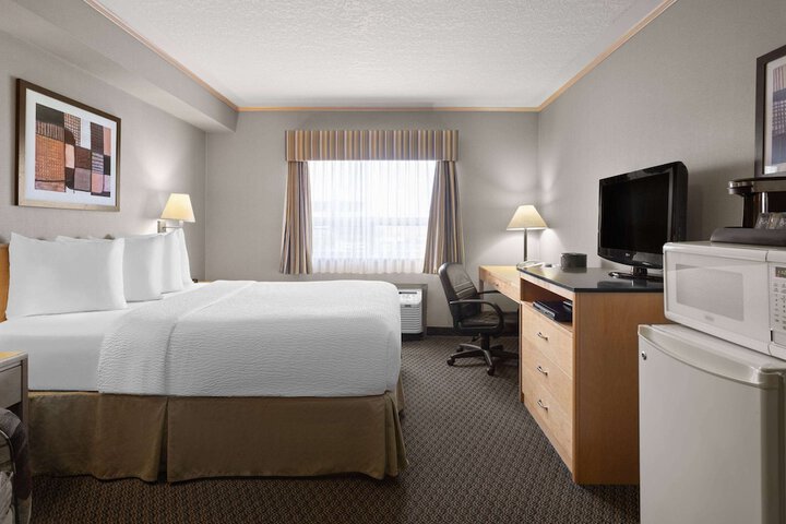 Room 11 of 44