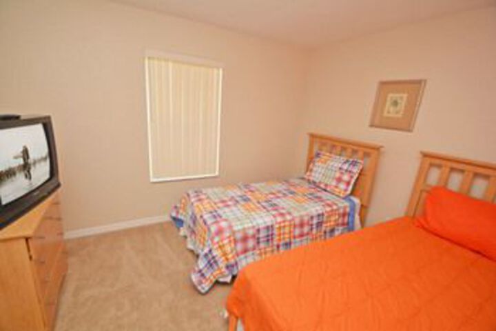 Orlando Sweet Vacation Home 4 Br Villa by RedAwning