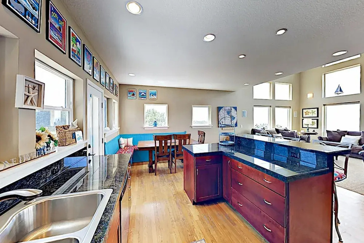30015 Cloverdale - 4 Br Home