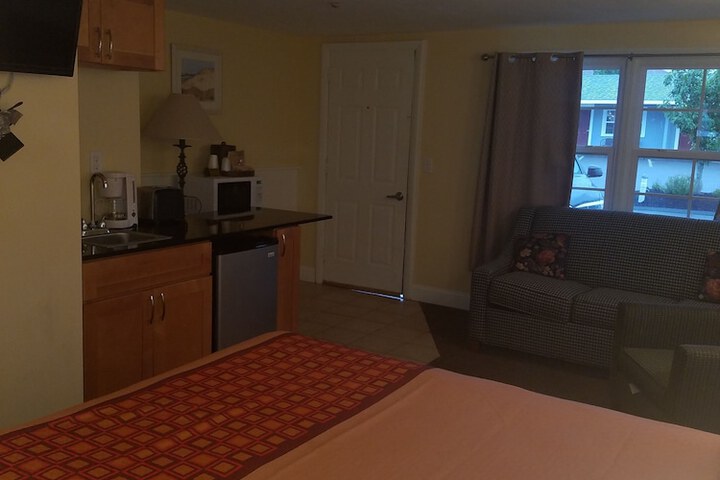 Room 48 of 70