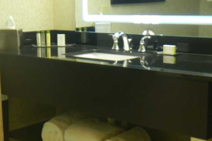Room 12 of 33