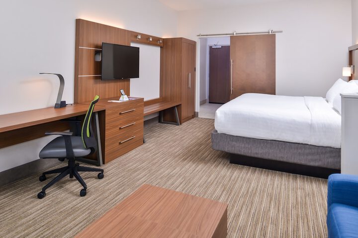 Holiday Inn Express & Suites Van Horn by IHG