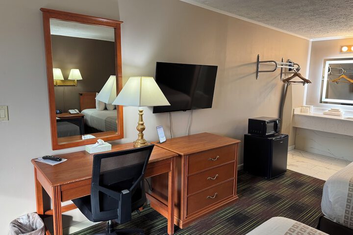 South Shore Inn