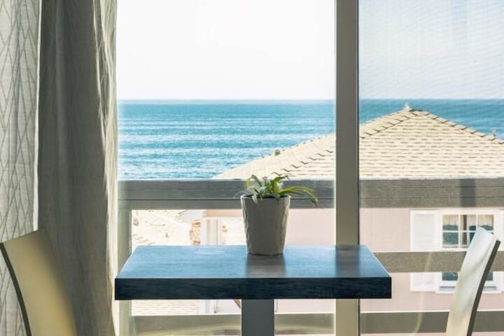 Laguna Cove Hotel