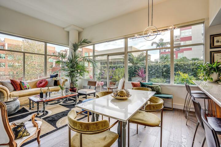 Luxe Condo w / Private Patio & Perks in Emeryville!