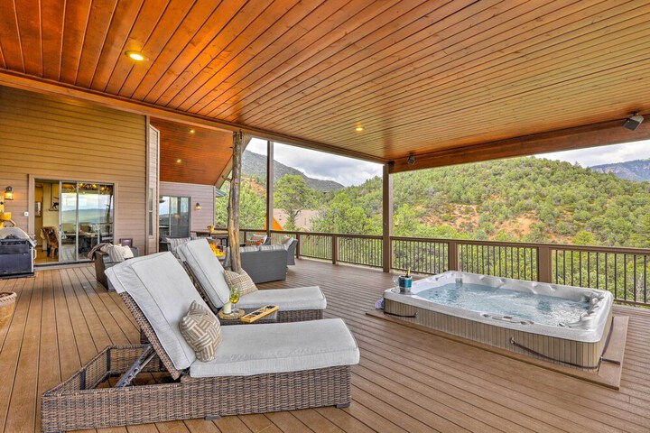 AZ Rim Retreat in Pine W / deck Hot Tub & Views!