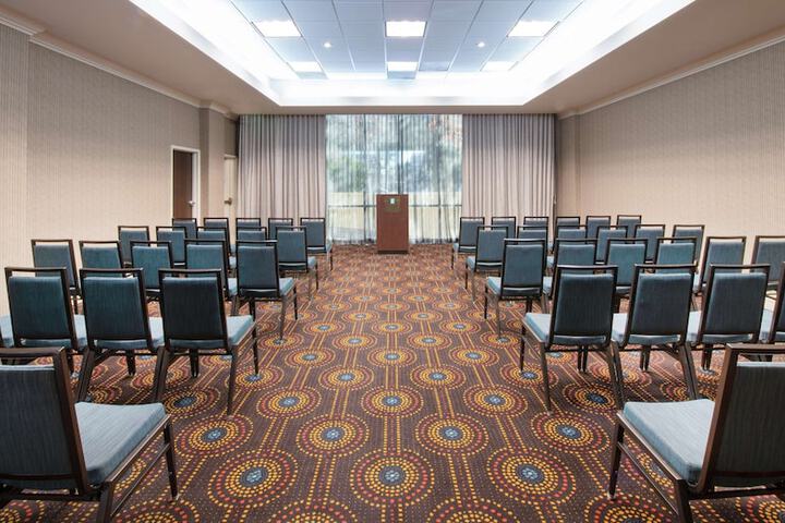 Embassy Suites by Hilton Walnut Creek