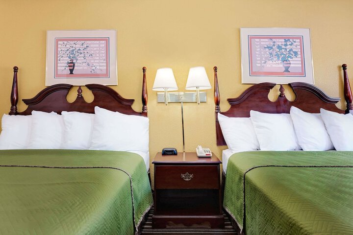Room 6 of 21