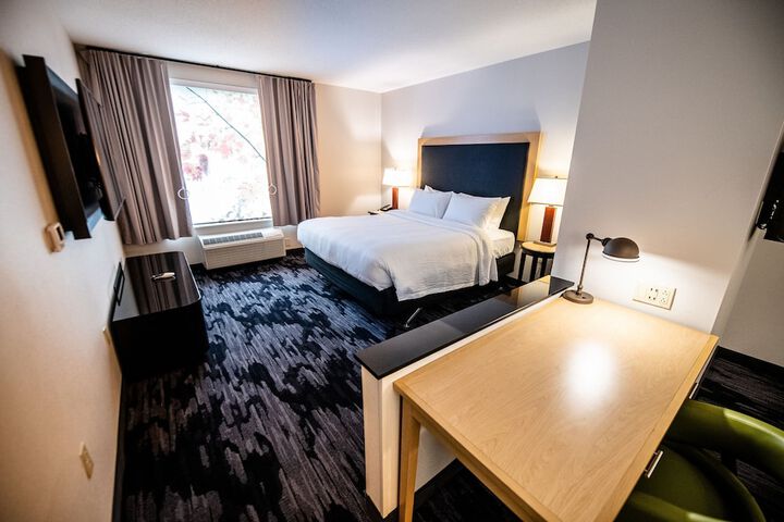Room 15 of 43