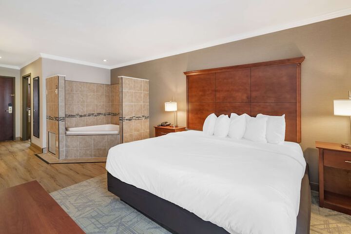 Room 19 of 42
