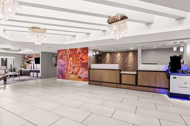 Hotel Interior 10 of 40