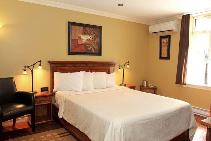 Room 28 of 42