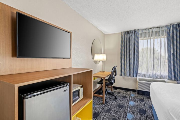 Days Inn by Wyndham Chattanooga / Hamilton Place