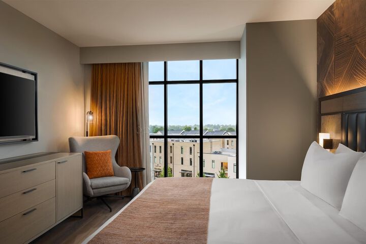 Hotel Avail Rogers Tapestry Collection by Hilton