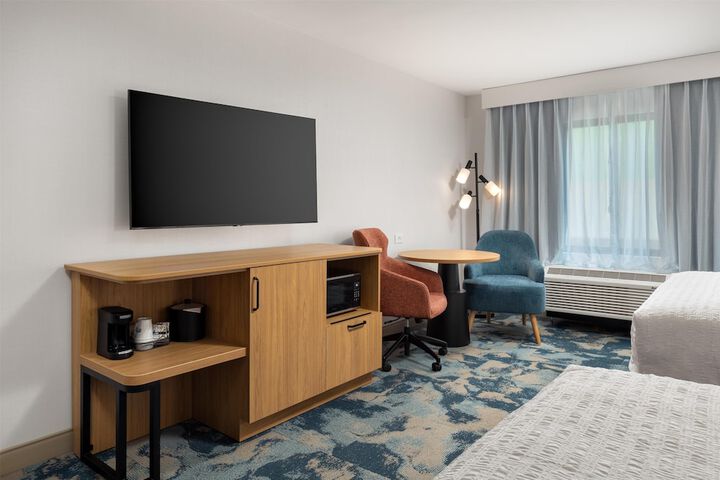 Hampton Inn & Suites by Hilton San Diego SeaWorld Near Old Town