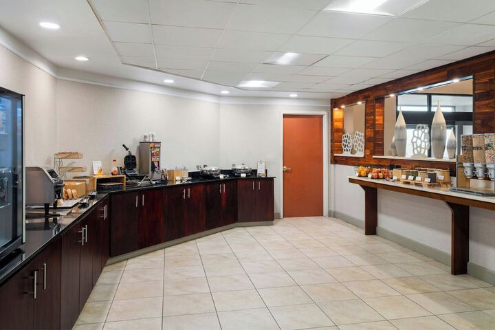 Fairfield Inn & Suites by Marriott Denver Aurora / Parker