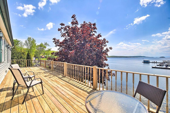 Lake Champlain Home w / Decks Kayaks & Fire Pit!
