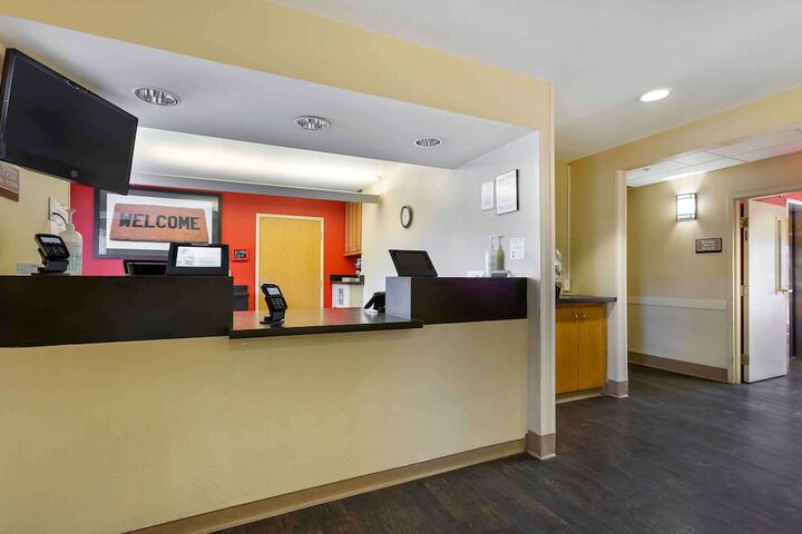 Hotel Interior 9 of 28