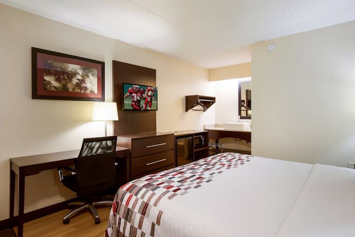 Room 29 of 40