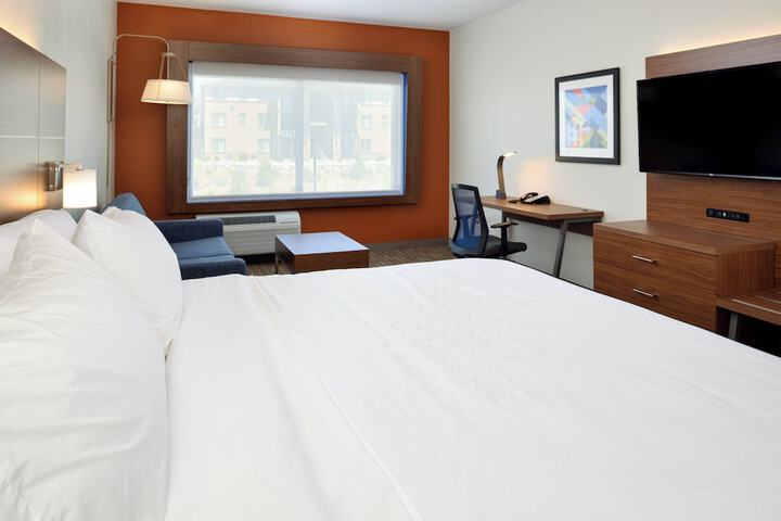 Holiday Inn Express & Suites Elko by IHG